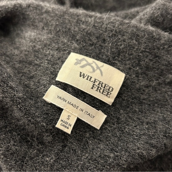 Gray Fringe Women's Sweater Vest - Picture 4 of 9